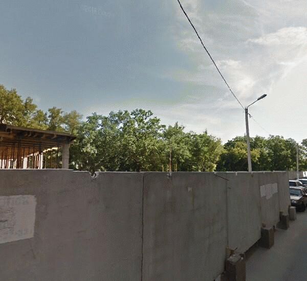 Банкомат Сбербанка России по адресу бул. Олимпийский,  д. 12