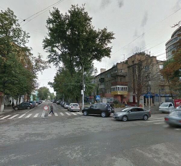 Банкомат Росгосстрах Банка по адресу ул. Комиссаржевской,  д. 15