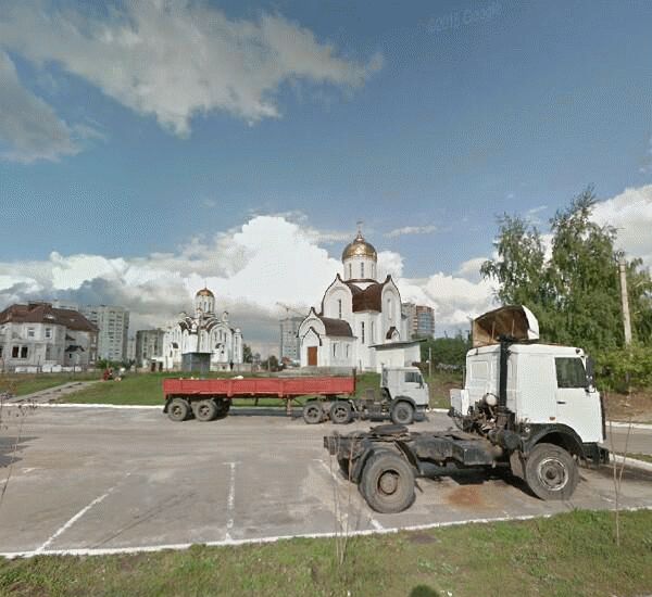 Банкомат Уральского Банка Реконструкции и Развития по адресу улица Маршала Жукова 15