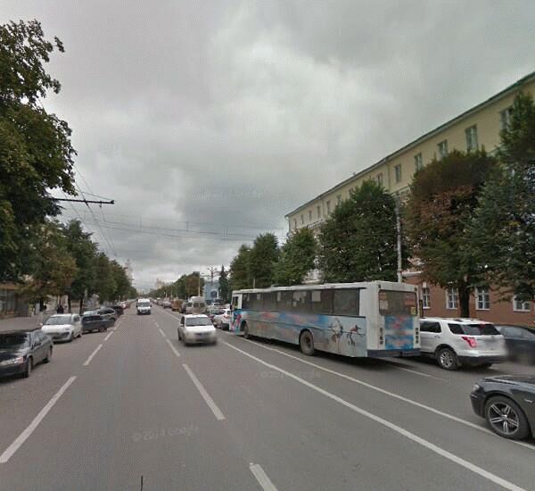 Банкомат банка Траст по адресу проспект Революции 30